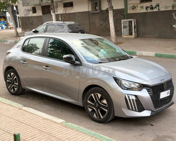 Peugeot 208 - 2