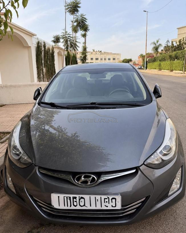 Hyundai Elantra 2016 excellent état 
