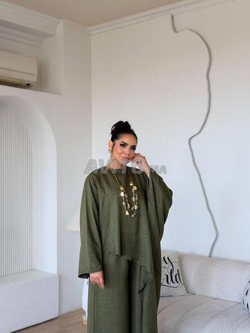 Vêtements pour femmes, modèle très chic et distinctif - 2