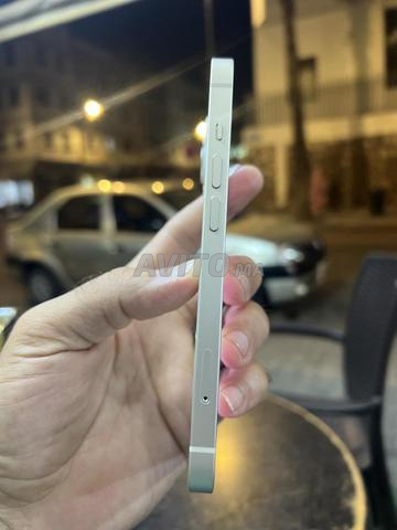 Téléphone très propre plus garantie - 2
