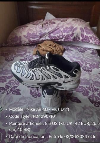 Vente deux chaussures Nike 1750Dhs la pièce