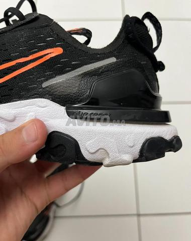 espadrille Nike react taille 39/40,5 - 2