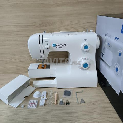 Machine à Coudre PFAFF 1070S - 2