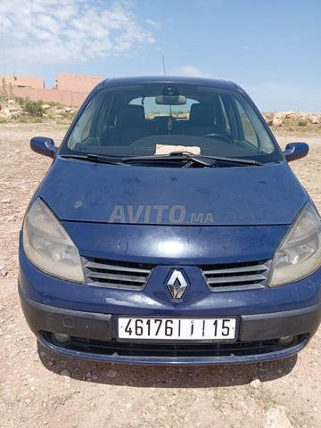 Je mets en vente ma voiture modèle 2003 douane 2006