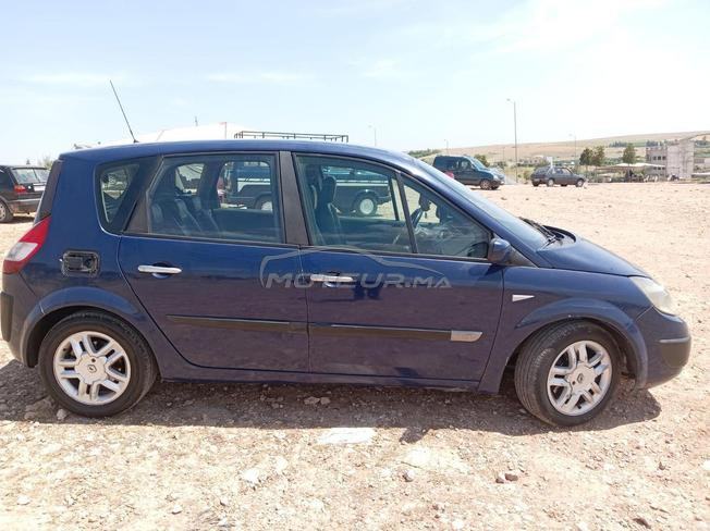 je met en vent ma voiture modèle 2003 douane 2006