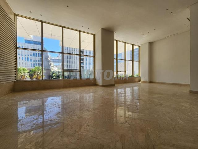 Bureau de 300 M² à Louer CFC - 2