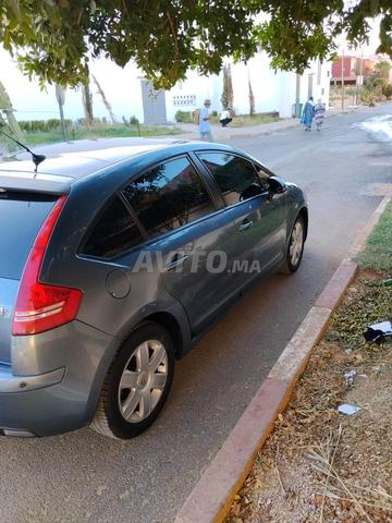 Citroën C4 essence manuelle 2006 à Tiflet