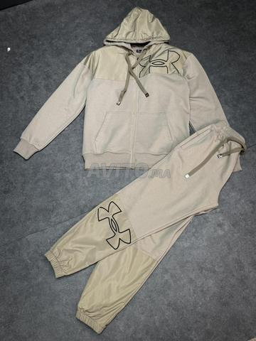 Vêtements et ensembles