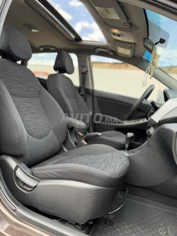 Hyundai Accent Essence bva - 2
