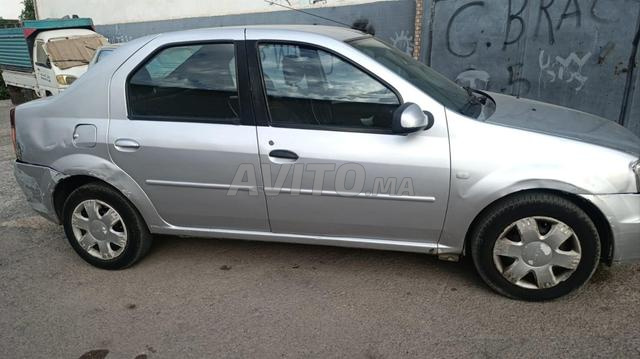 Dacia Logan Diesel Manuelle 2010 à Tanger - 2