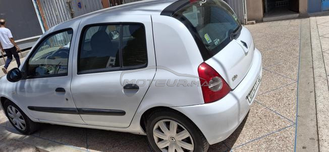 voiture clio compus  2012