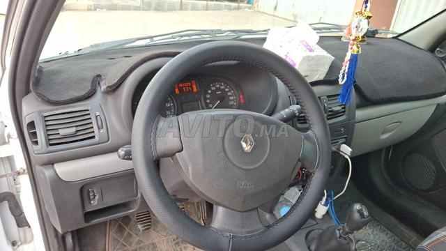 voiture clio campus 2012