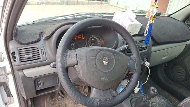 voiture clio compus  2012
