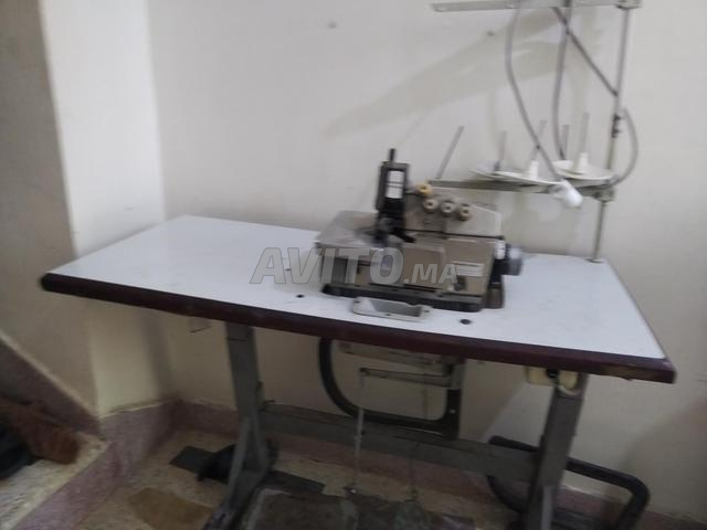 Machine à coudre surjet à vendre - 2