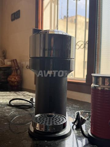 Nespresso Vertuo Deluxe avec Aeroccino rouge - 2