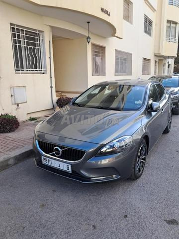 VOLVO V40 D2 2L