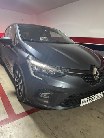 Clio 5 toutes options 2023 à Casablanca