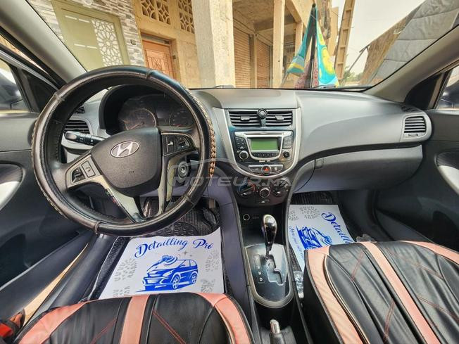 Hyundai accent 2012