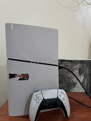 PS5 Digital Edition 1 To Manette Très bon état - 2