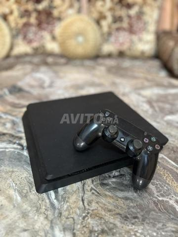 PS4 slim bon état - 2