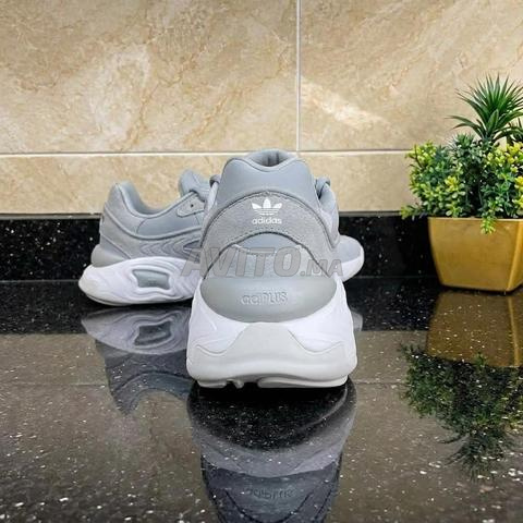 Je vends des chaussures Adidas. - 2
