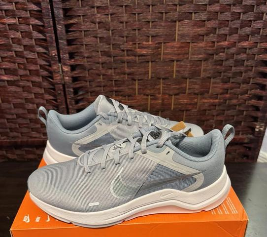 Chaussure Nike Downshifter originale - 2