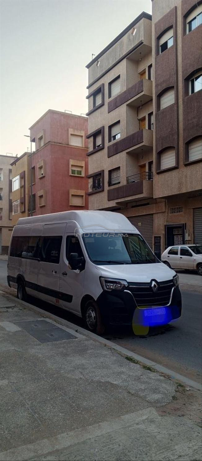 سيارة رينو ماستر موديل 2022