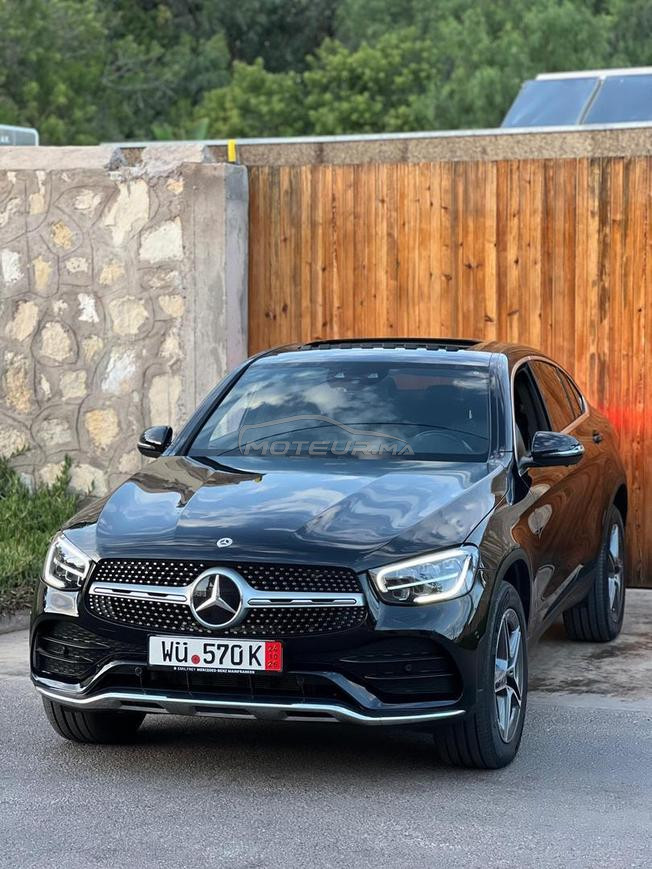 je met voiture Mercides GLC très bon état 