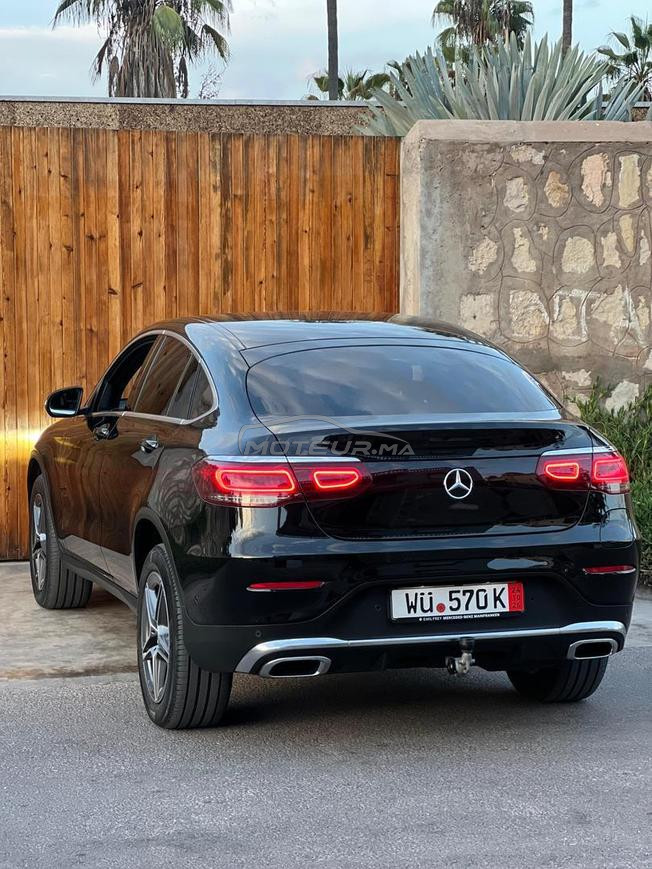 je met voiture Mercides GLC très bon état 
