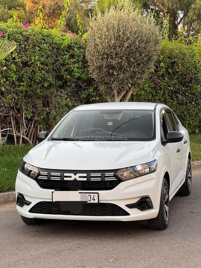dacia logan modèle 2025 très bon état 