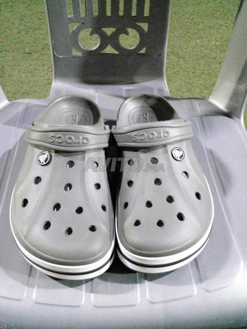 Sabots Crocs. Couleur grise. 39 à 42 - 2