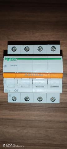 Disjoncteurs Schneider, ABB et Ingelec - 2