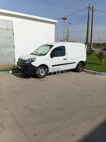 Renault Kangoo modèle 2019 à vendre en bon état.