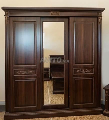 Armoire de haute qualité bois massif