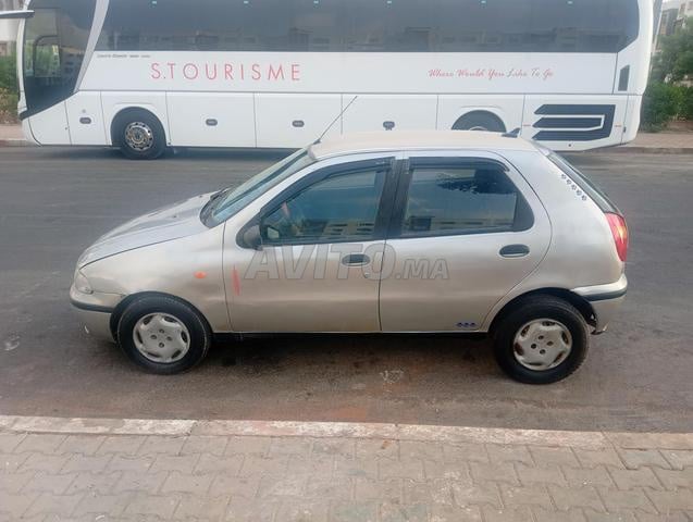 Voiture économique et bien - 2