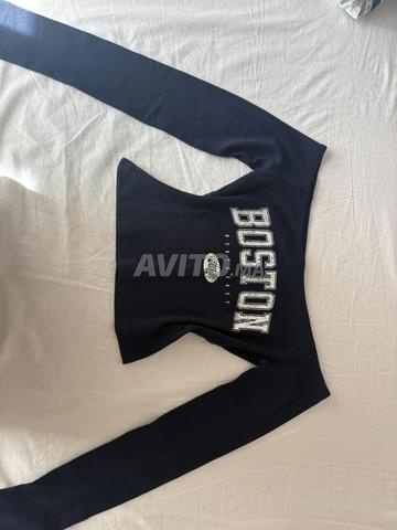 Haut bleu tendance