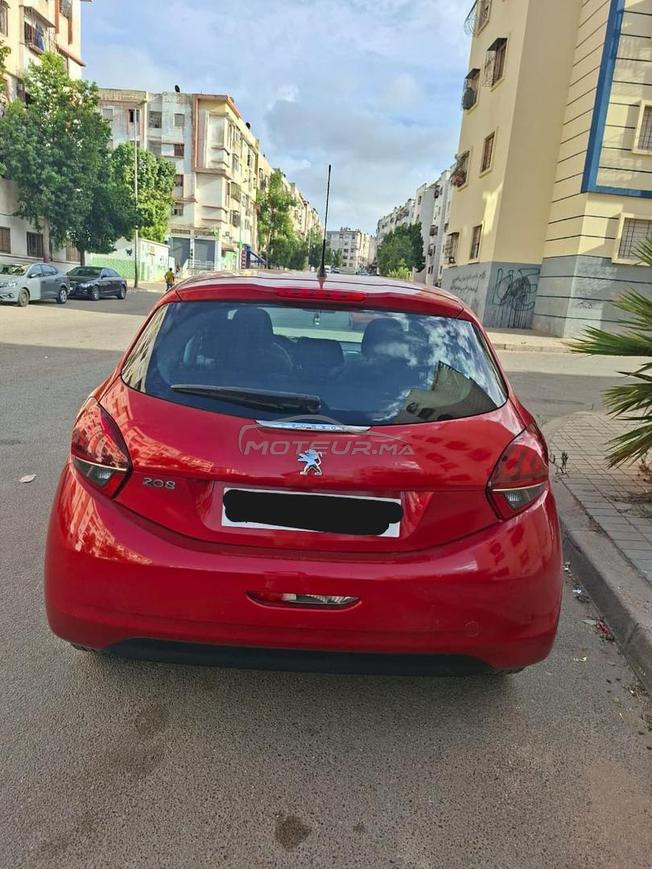 Peugeot 208. diesel.1er main.2018