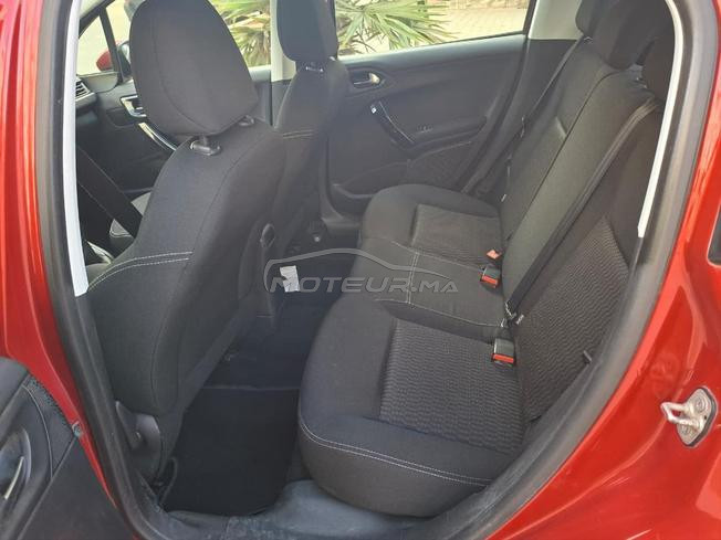 Peugeot 208. diesel.1er main.2018