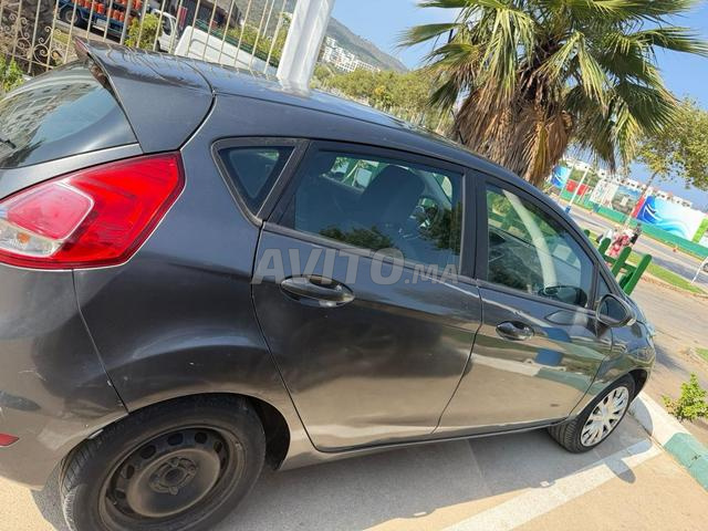 Ford Fiesta - 2