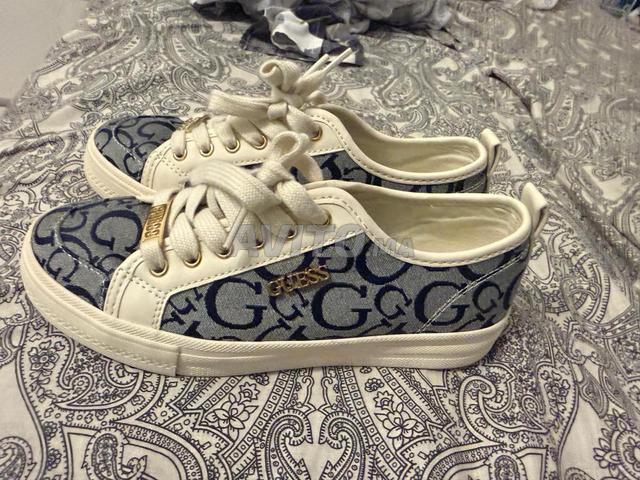 GUESS Chaussures Carey pointure 37 (Sans boite) - 2