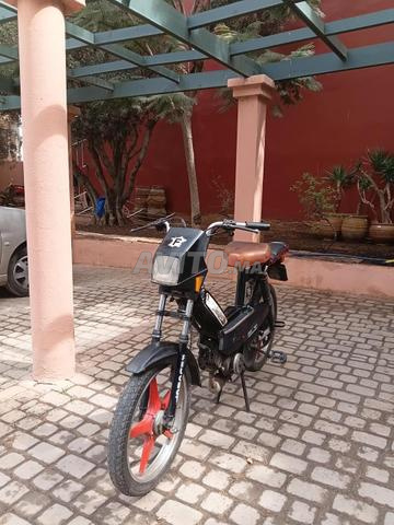 Moto France Houta - 2