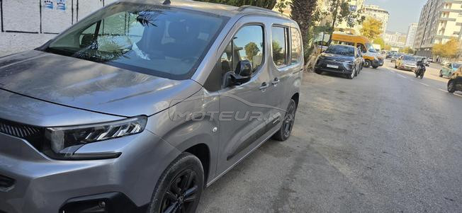 Citroën Berlingo Diesel Manuelle 2024 à Tanger