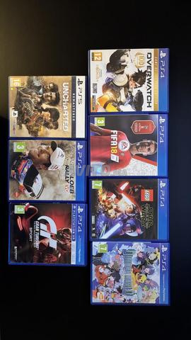 PlayStation 5 en excellent état avec manette et jeu - 2
