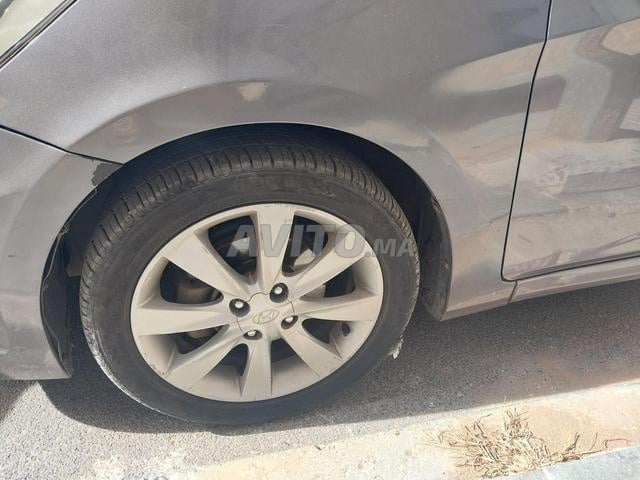 Hyundai Accent - 2