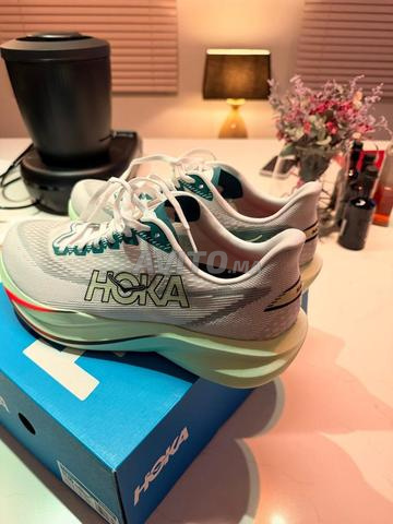 Hoka Mach 7 neuves originales - 2