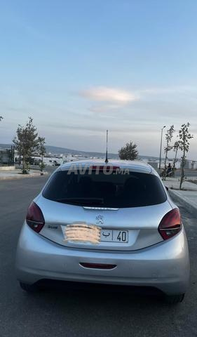 Peugeot 208 2018 - 2