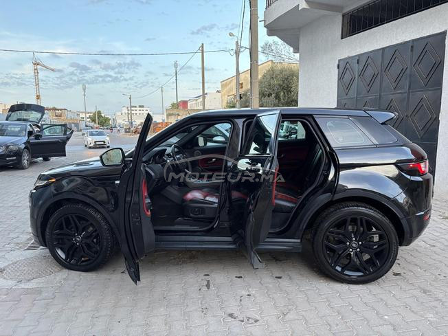 Range rover évoque