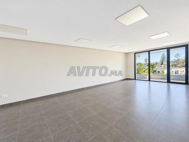 PLATEAU DE BUREAU NEUF 94M BD GHANDI RIVIERA - 2