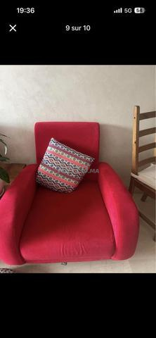 Fauteuil et canapé à vendre avec rangement - 2