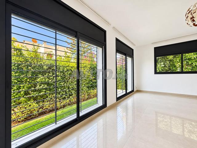 ÉTAGE DE VILLA PROFESSIONNEL 300M RACINE - 2